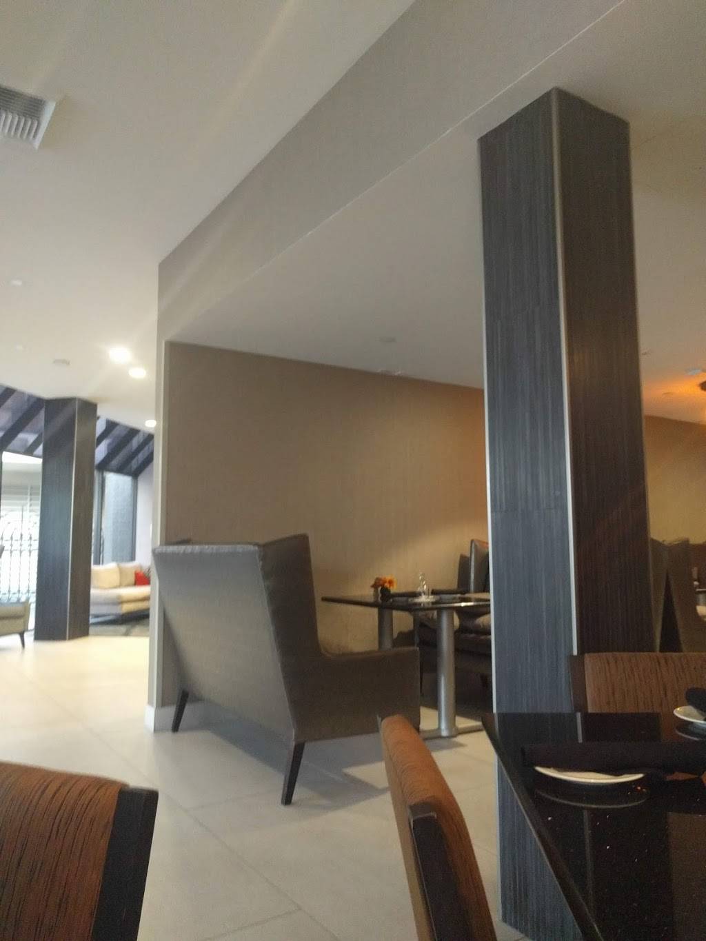 The Cutting Board Restaurant & Bar | restaurant | 285 E Hospitality Ln, San Bernardino, CA 92408, USA | 9098890133 OR +1 909-889-0133