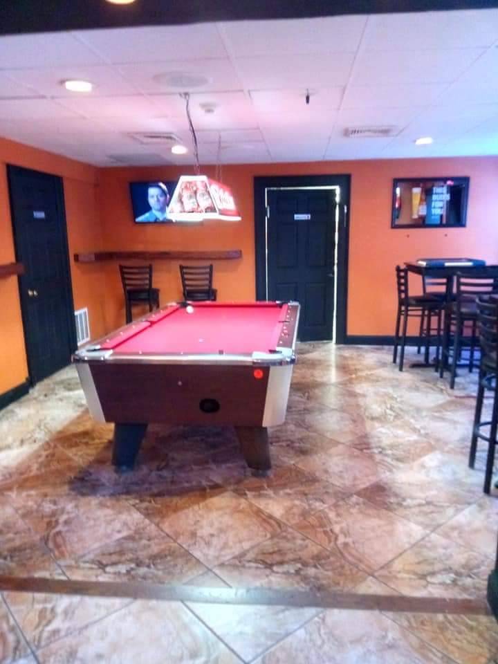 BullsEye Bar Lounge Grill | restaurant | 621 Center St, Chicopee, MA 01013, USA | 4133313374 OR +1 413-331-3374