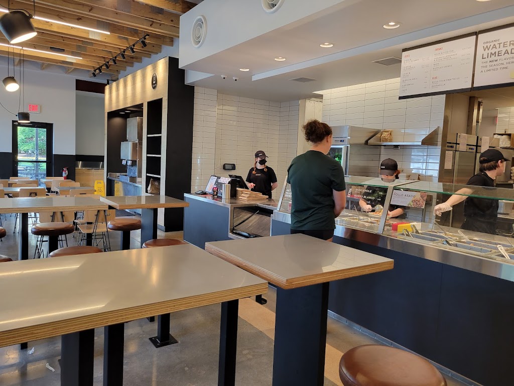 Chipotle Mexican Grill | restaurant | 703-A England St A, Ashland, VA 23005, USA | 8047524617 OR +1 804-752-4617