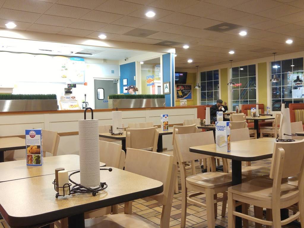 Captain Ds | restaurant | 12929 Shelbyville Rd, Louisville, KY 40243, USA | 5022542000 OR +1 502-254-2000