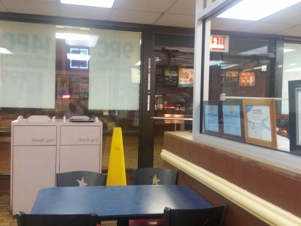 Churchs Chicken | restaurant | 2806 W Cermak Rd, Chicago, IL 60623, USA | 7735230494 OR +1 773-523-0494