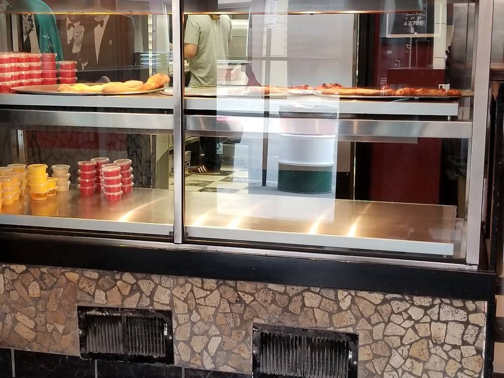 Goodfellas Mill St | restaurant | 110 N Mill St, Lexington, KY 40507, USA | 8592811101 OR +1 859-281-1101