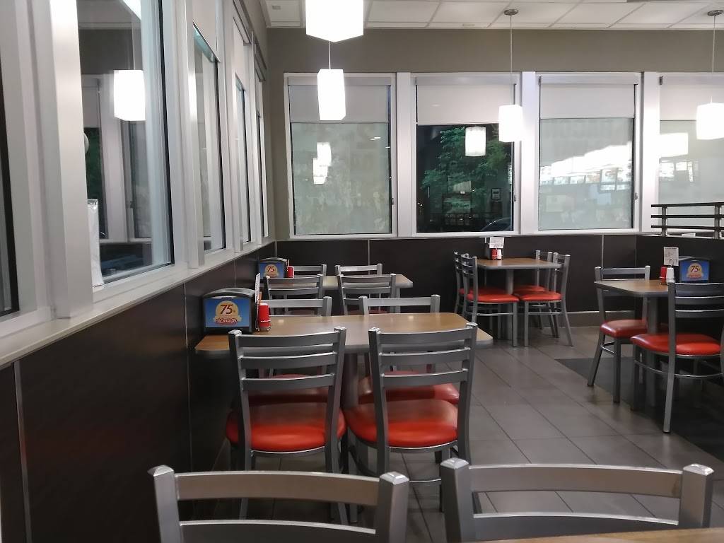 Carls Jr. | restaurant | 1720 E Dyer Rd, Santa Ana, CA 92705, USA | 9492508960 OR +1 949-250-8960