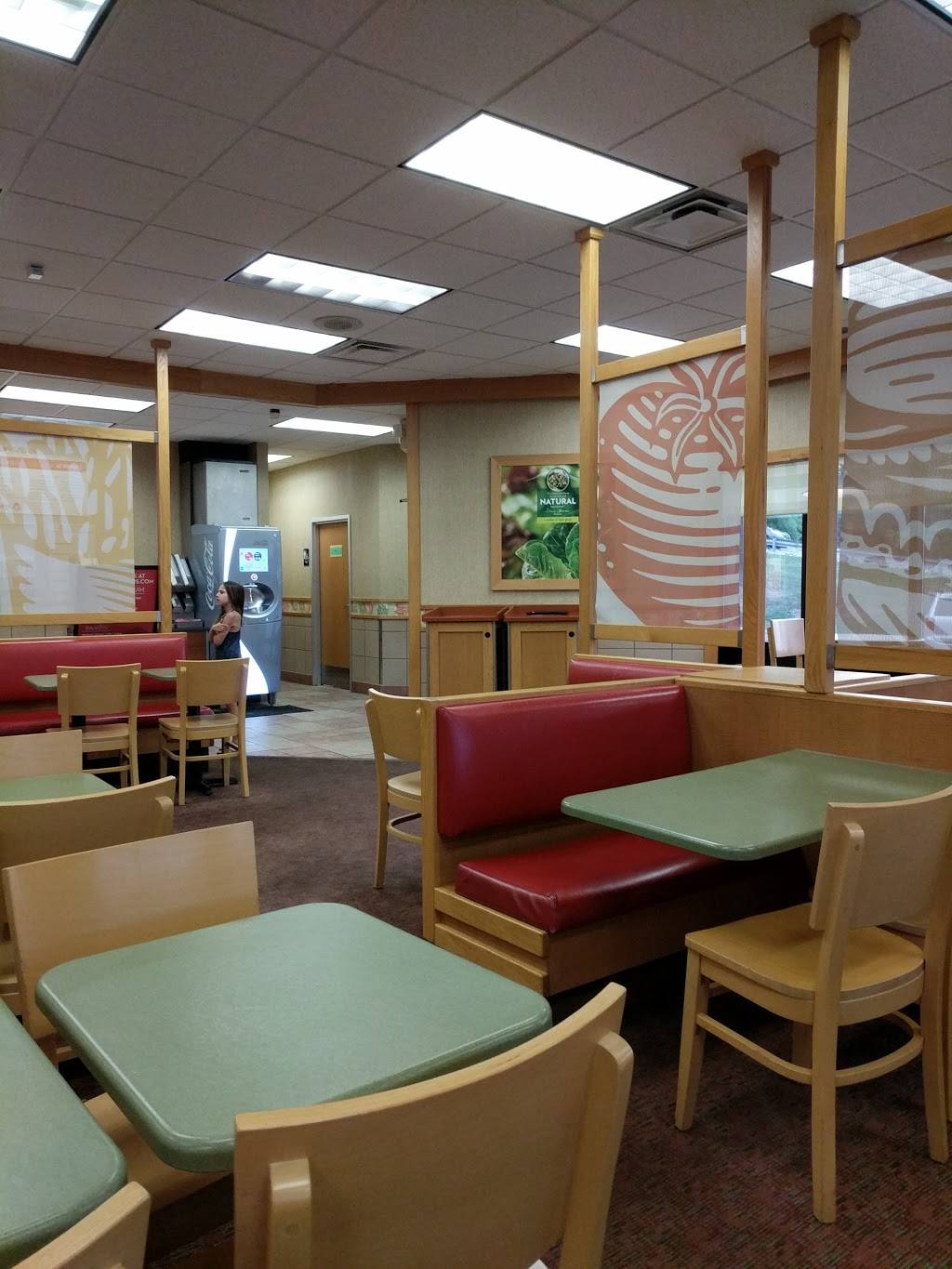 Wendys | restaurant | 6243 Glenway Ave, Cincinnati, OH 45211, USA | 5134817366 OR +1 513-481-7366