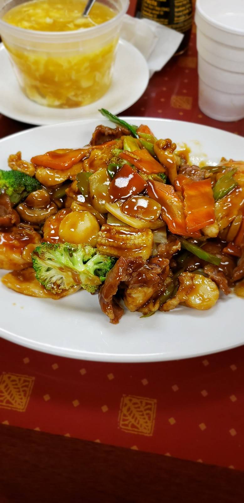 King House | restaurant | 300 N Maple St B, Ellsworth, WI 54011, USA | 7152735899 OR +1 715-273-5899