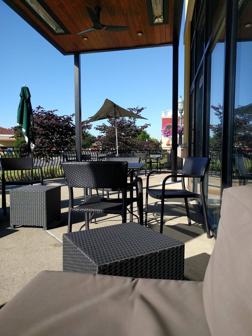 Starbucks | cafe | 4001 Summit Plaza Dr Ste G15, Louisville, KY 40241, USA | 5023398118 OR +1 502-339-8118