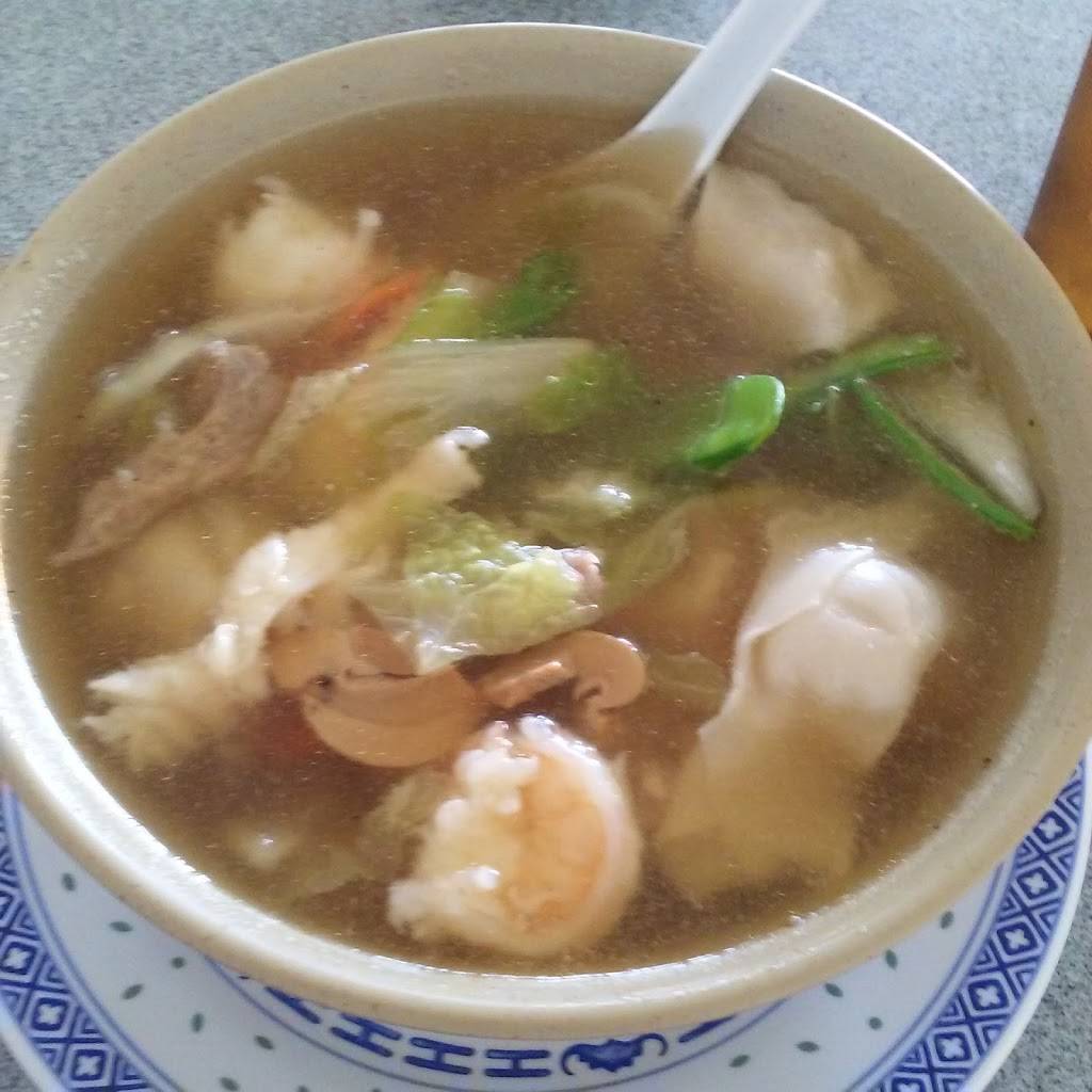 New China Chef | restaurant | 676 S Barrington Rd, Streamwood, IL 60107, USA | 6308300101 OR +1 630-830-0101