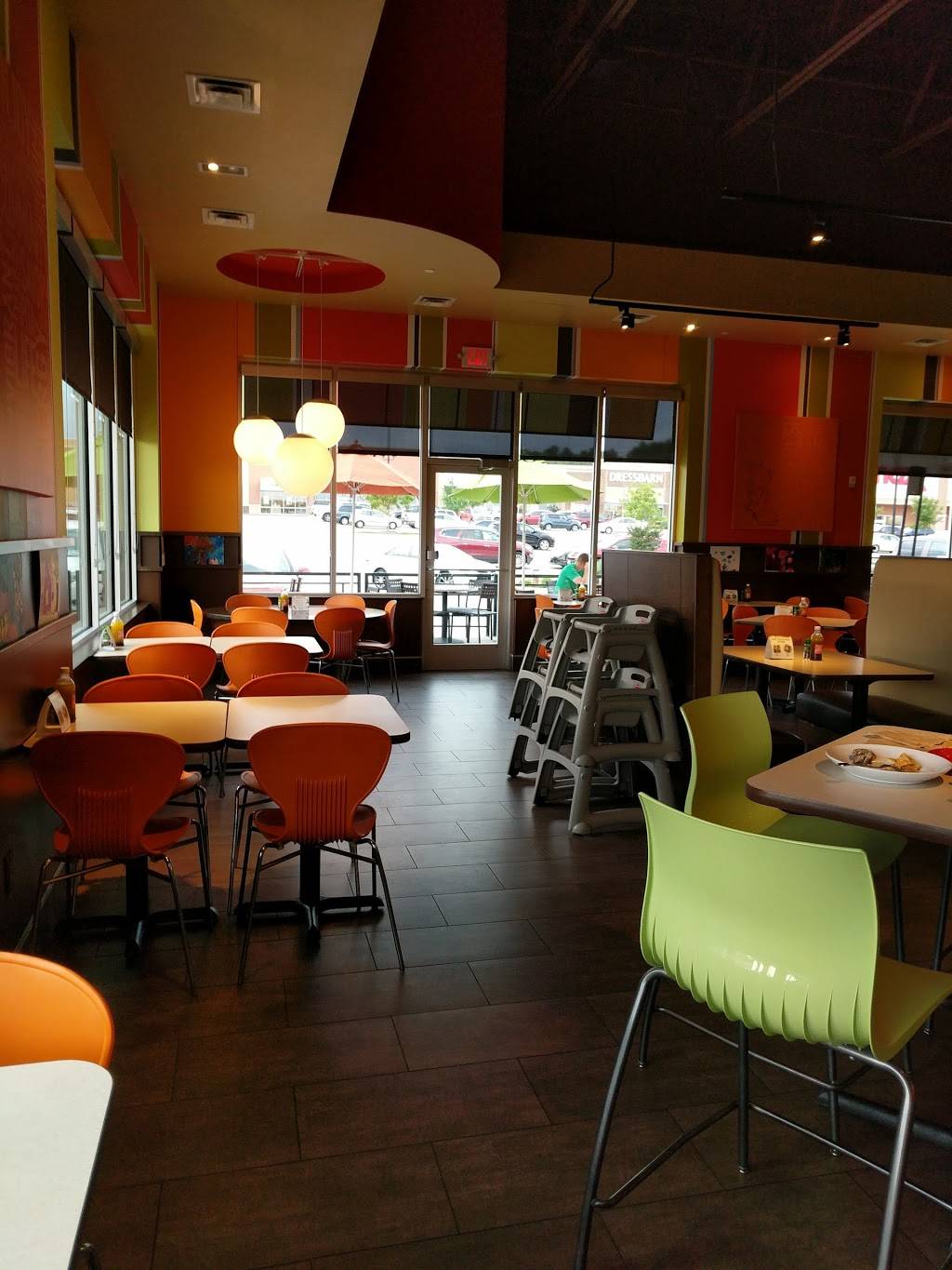 Zoës Kitchen | restaurant | 8926 S Broadway Ave Suite 104, Tyler, TX 75703, USA | 9039390925 OR +1 903-939-0925