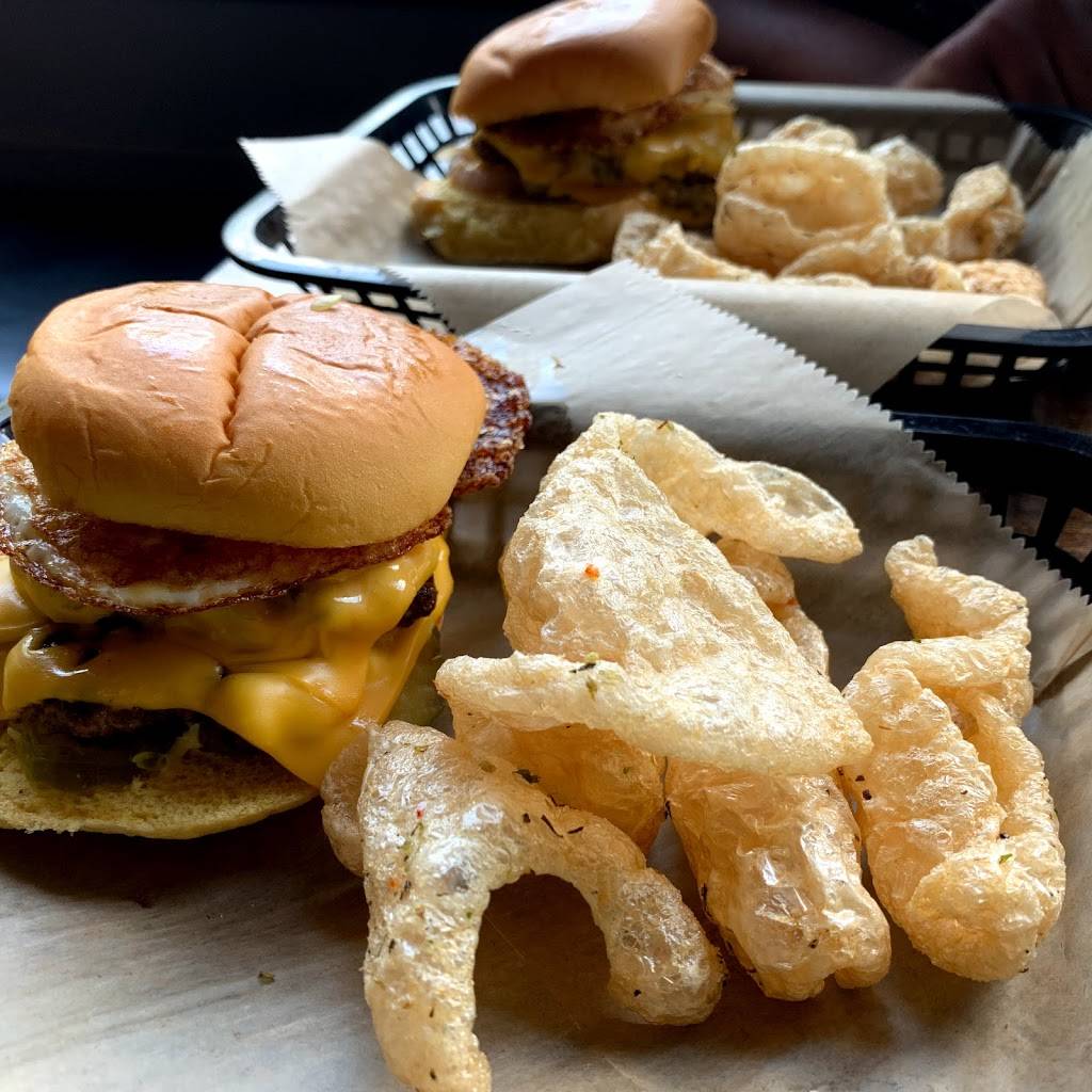 The Craft Burger | restaurant | 5184 Caldwell Mill Rd, Birmingham, AL 35244, USA | 2059950003 OR +1 205-995-0003