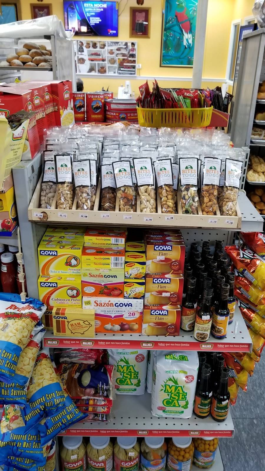 El Quetzal Bakery & Restaurant | restaurant | 3700 Hillcroft St, Houston, TX 77057, USA | 7139529253 OR +1 713-952-9253