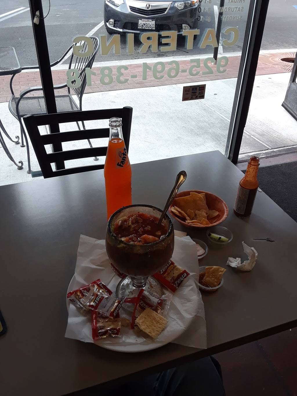 Los Portales Taqueria | restaurant | 2118 Willow Pass Rd #100c, Concord, CA 94520, USA | 9256913818 OR +1 925-691-3818