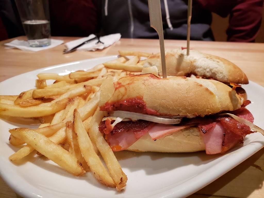 Boston Pizza | restaurant | 161 Boulevard Saint-Joseph, Drummondville, QC J2C 2A7, Canada | 8194756222 OR +1 819-475-6222