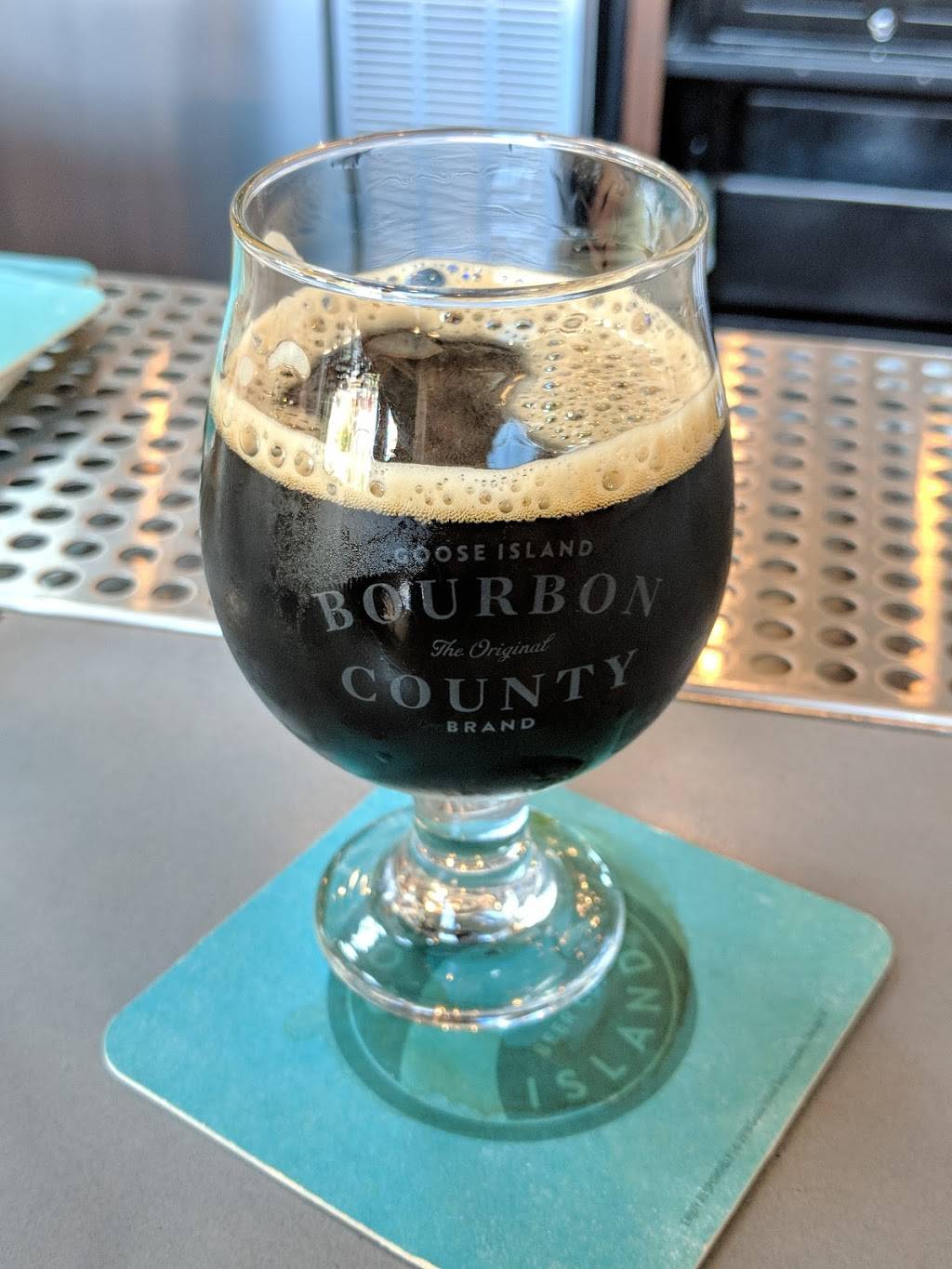 Goose Island Brewhouse | restaurant | 1002 Canal St, Philadelphia, PA 19123, USA | 2155608181 OR +1 215-560-8181