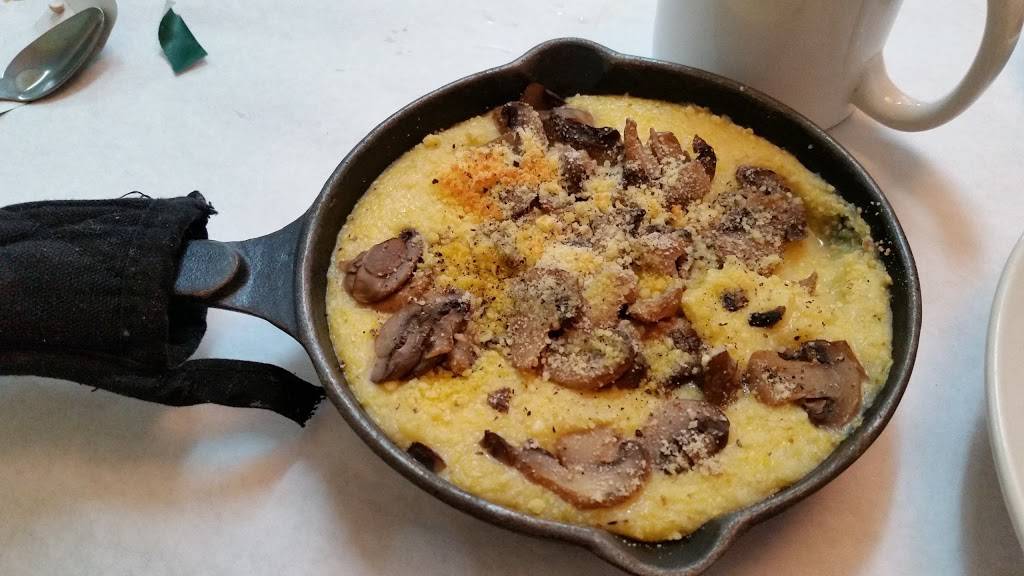 Johnny Grits | restaurant | 857 E Klosterman Rd, Tarpon Springs, FL 34689, USA | 7279424748 OR +1 727-942-4748