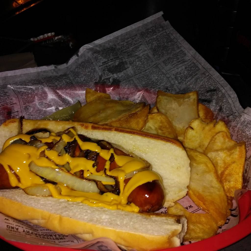 TNTS | restaurant | 2327 Kishwuakee St, Rockford, IL 61101, USA | 7794231808 OR +1 779-423-1808