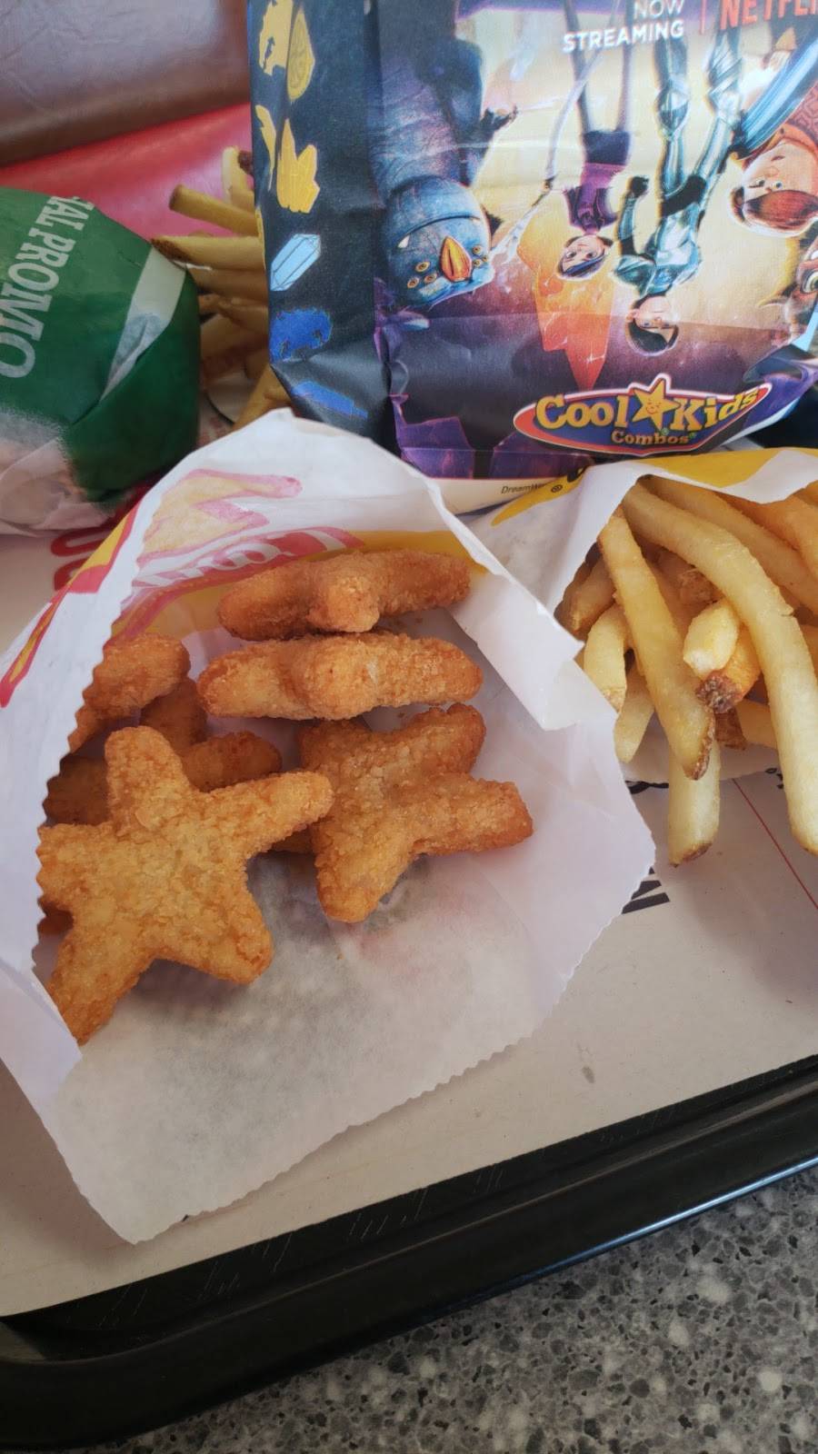 Carls Jr. | restaurant | 2365 Roll Dr, San Diego, CA 92154, USA | 6196616213 OR +1 619-661-6213