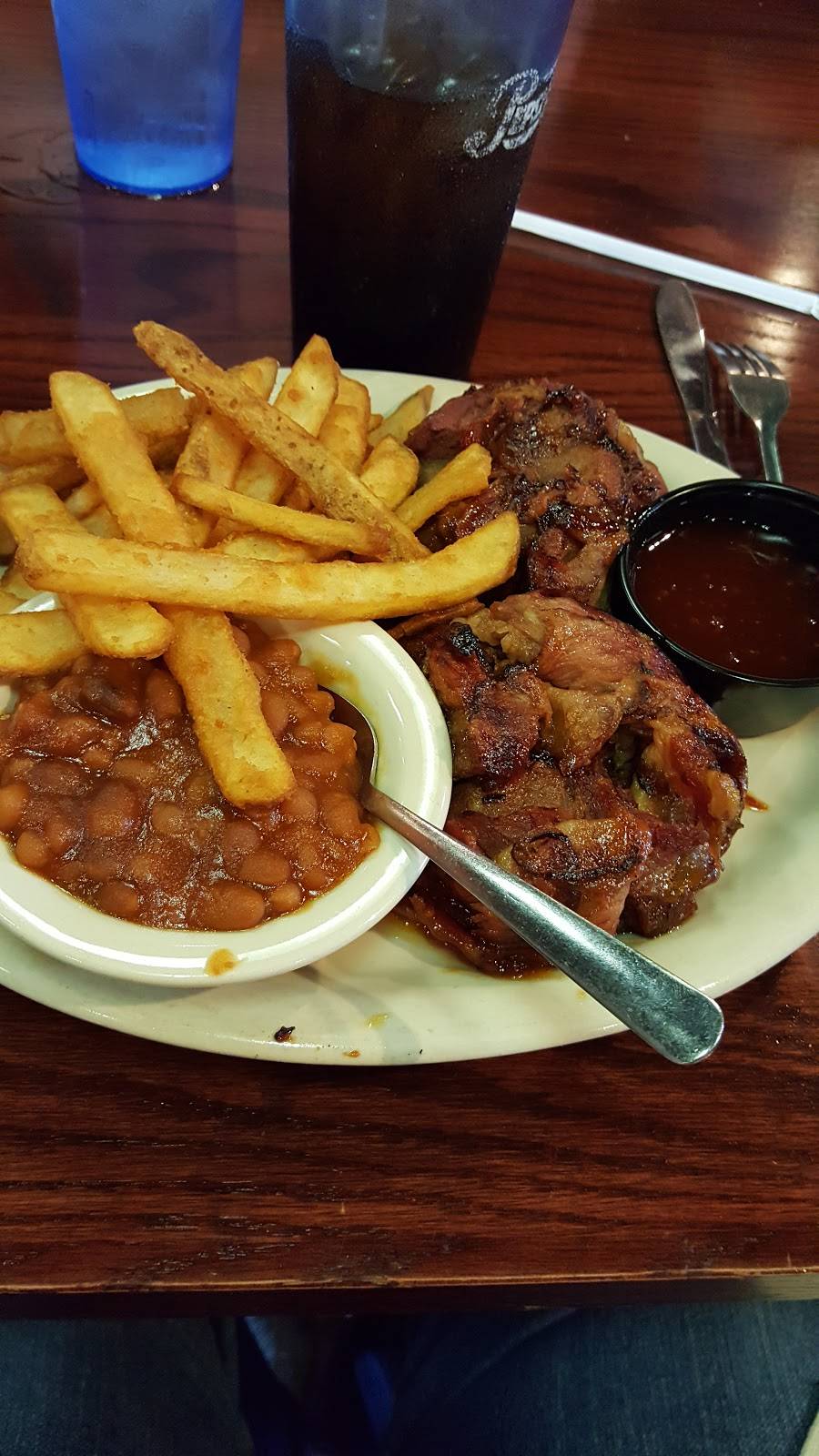 Hog Heaven | restaurant | 1290 W High Ave, New Philadelphia, OH 44663, USA | 3303088040 OR +1 330-308-8040