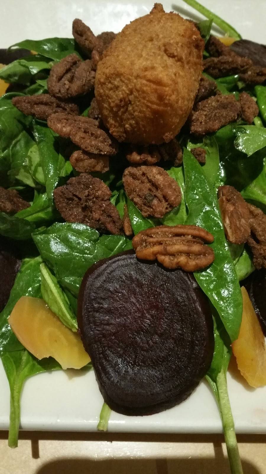 Social52 Kitchen & Craft Bar | restaurant | 2619 W Main St, Richmond, VA 23220, USA | 8043539709 OR +1 804-353-9709