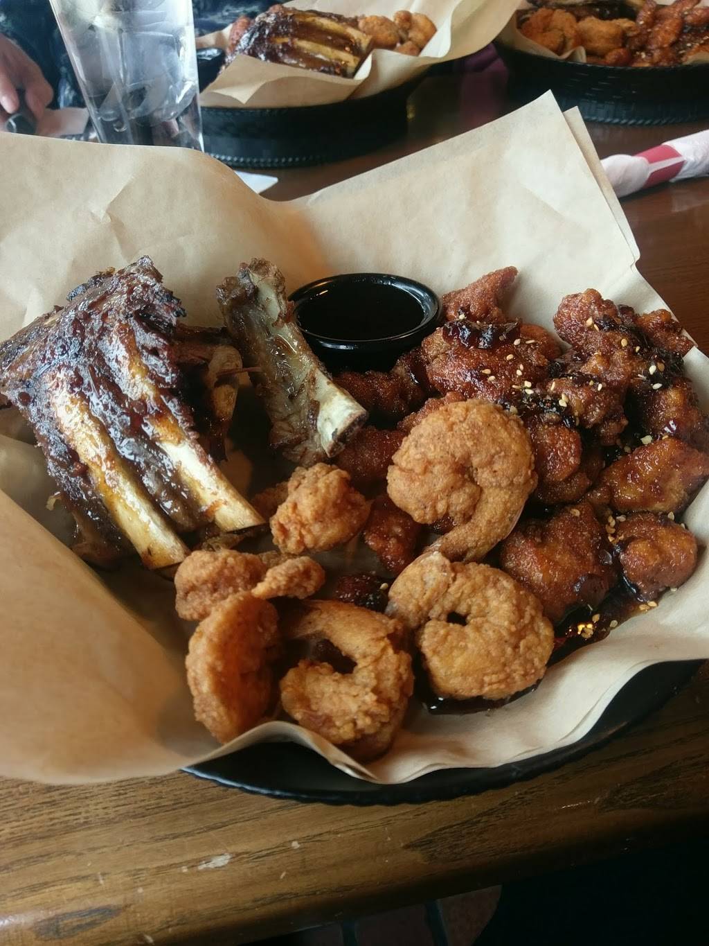 TGI Fridays | restaurant | 302 W Army Trail Rd, Bloomingdale, IL 60108, USA | 6303078126 OR +1 630-307-8126