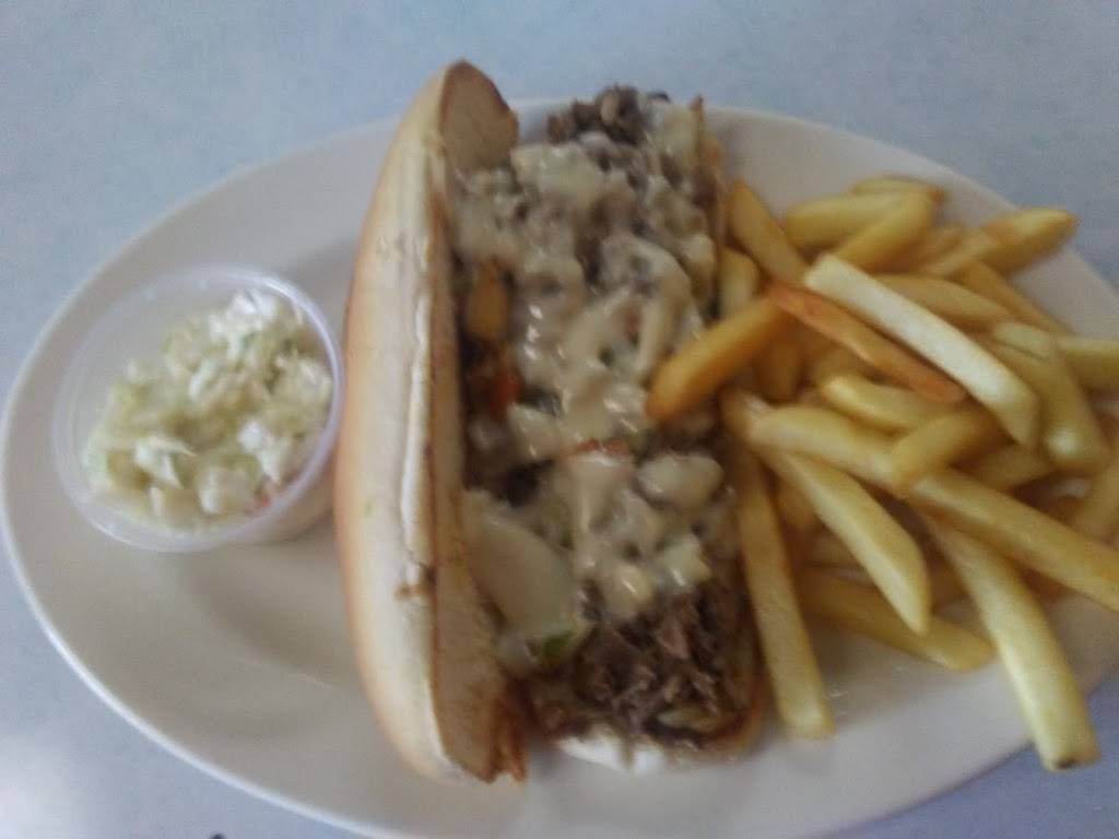 Wyoming Lunch | restaurant | 5063 Wyoming Ave, Dearborn, MI 48126, USA | 3135842691 OR +1 313-584-2691