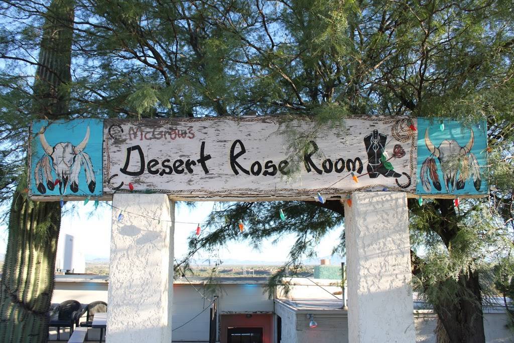 McGraws | restaurant | 4110 S Houghton Rd, Tucson, AZ 85730, USA | 5208853088 OR +1 520-885-3088