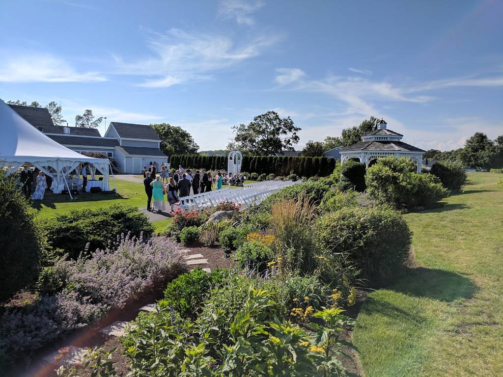 White Cliffs Country Club | restaurant | 1 Eastcliff Dr, Plymouth, MA 02360, USA | 5088888700 OR +1 508-888-8700