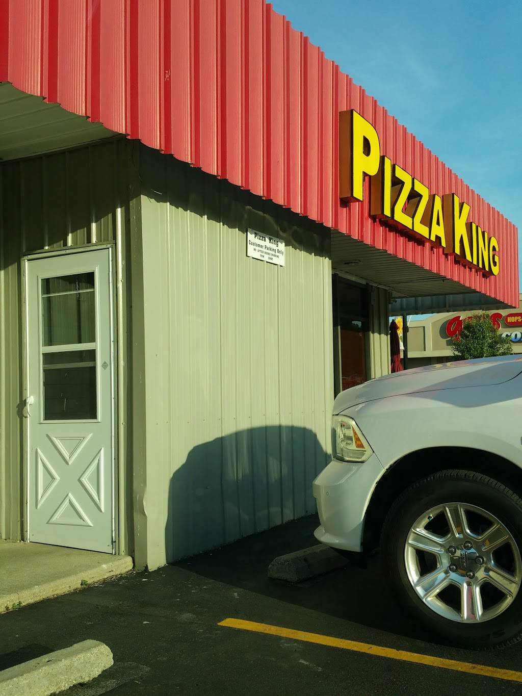 Pizza King | restaurant | 118 Toledo St, Fremont, IN 46737, USA | 2604954000 OR +1 260-495-4000