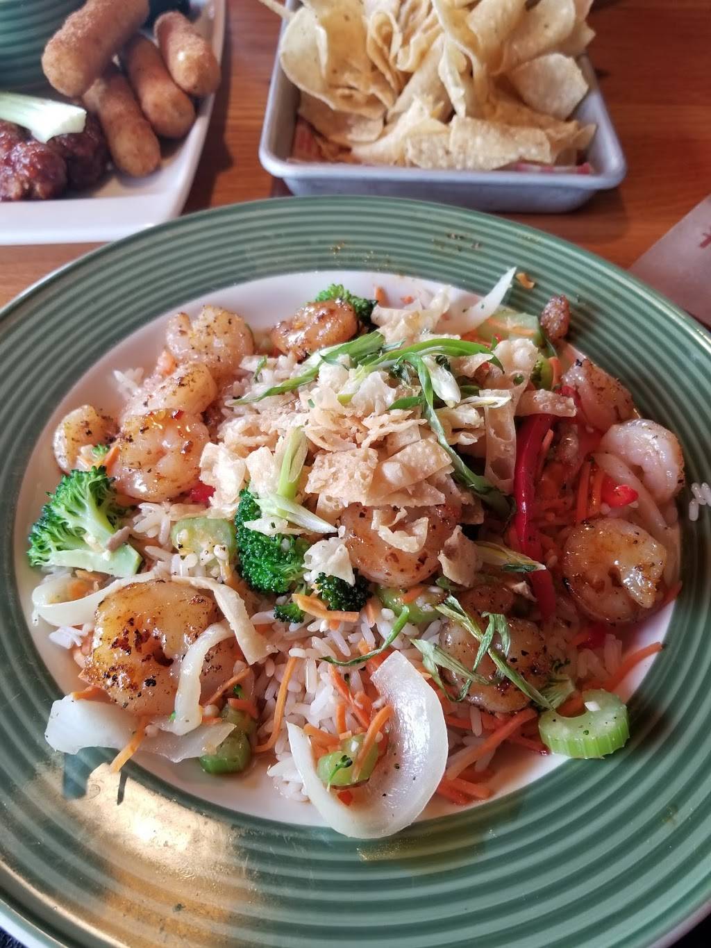 Applebees Grill + Bar | restaurant | 10004 NE Halsey St, Portland, OR 97220, USA | 5034088088 OR +1 503-408-8088