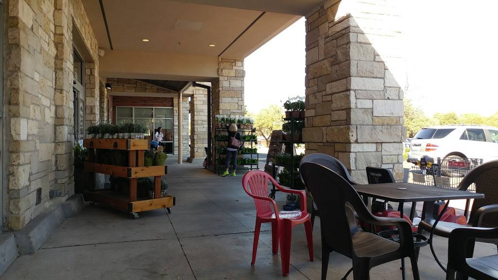 Shops at Mira Vista | shopping mall | 2765-2805 Bee Caves Rd, Rollingwood, TX 78746, USA | 7135993500 OR +1 713-599-3500