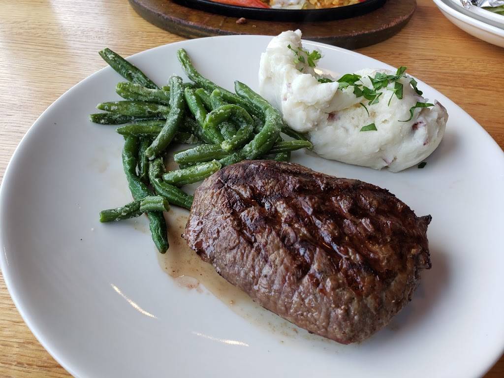 Applebees Grill + Bar | restaurant | 1220 NW 185th Ave, Beaverton, OR 97006, USA | 5036908040 OR +1 503-690-8040