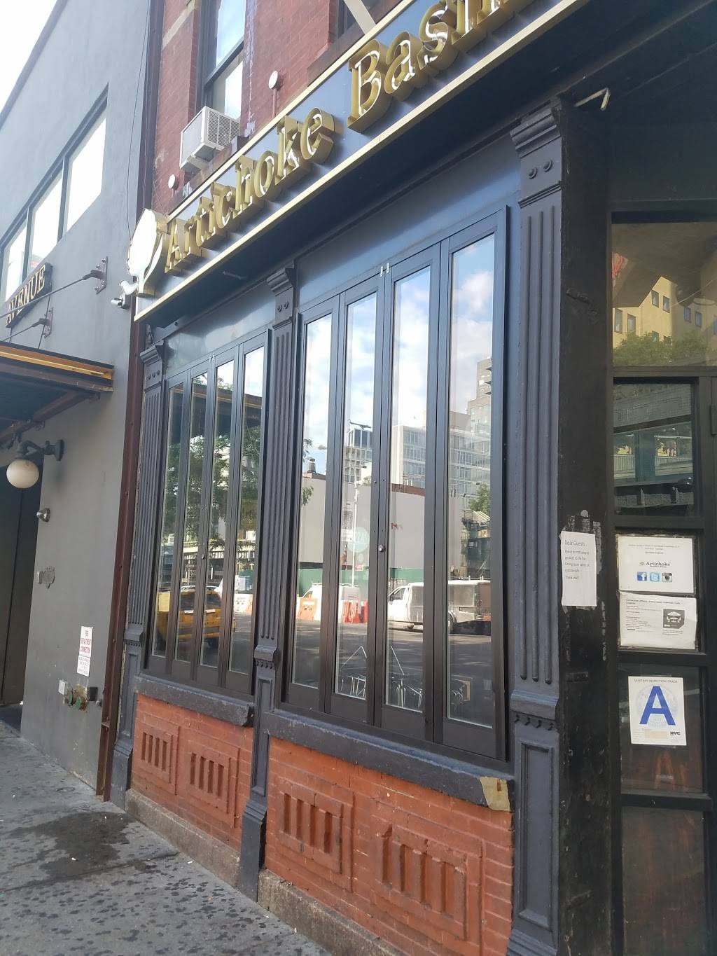 Artichoke Basilles Pizza | restaurant | 114 10th Ave, New York, NY 10011, USA | 2127929200 OR +1 212-792-9200