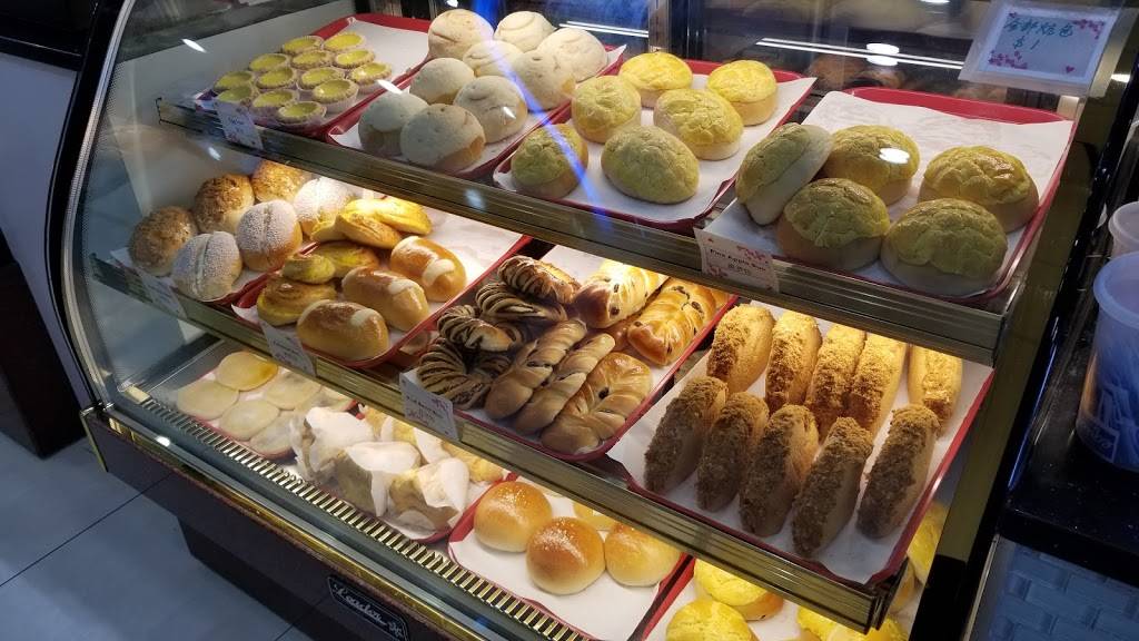 Three Flavors Dumpling King Inc. | restaurant | 6308 18th Ave, Brooklyn, NY 11204, USA | 3476279188 OR +1 347-627-9188