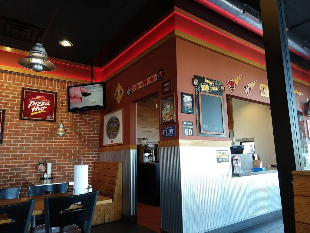 Pizza Hut | restaurant | 531 N Grand St, Schoolcraft, MI 49087, USA | 2696792227 OR +1 269-679-2227
