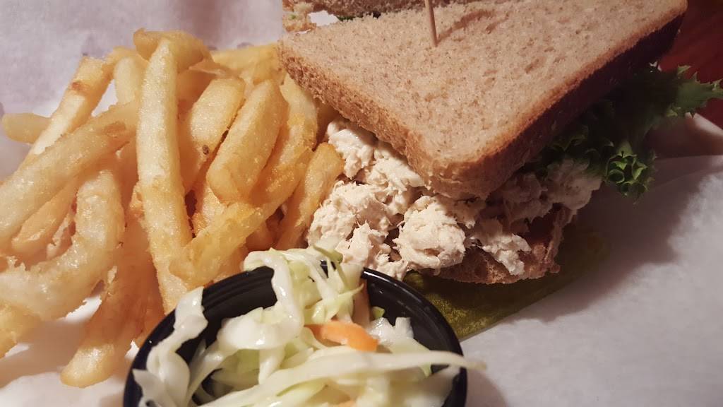 Healys Inn | restaurant | 54 Broadway # 1, Greenlawn, NY 11740, USA | 6317542700 OR +1 631-754-2700