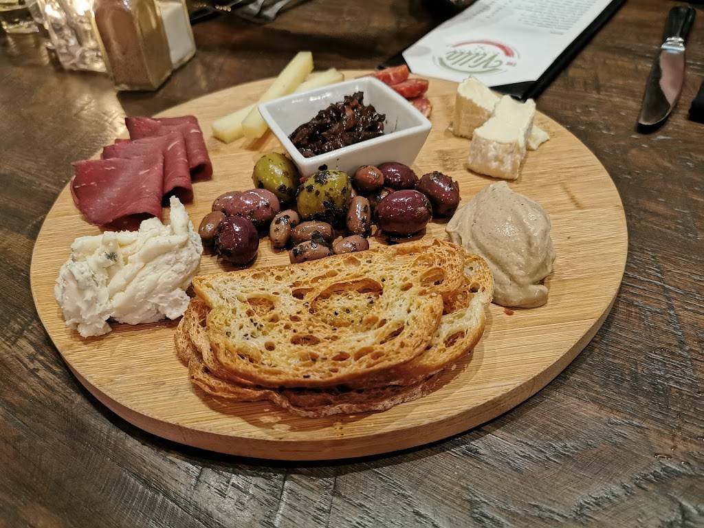 The Villa Harlequin | restaurant | 324 Pujo St, Lake Charles, LA 70601, USA | 3374366251 OR +1 337-436-6251