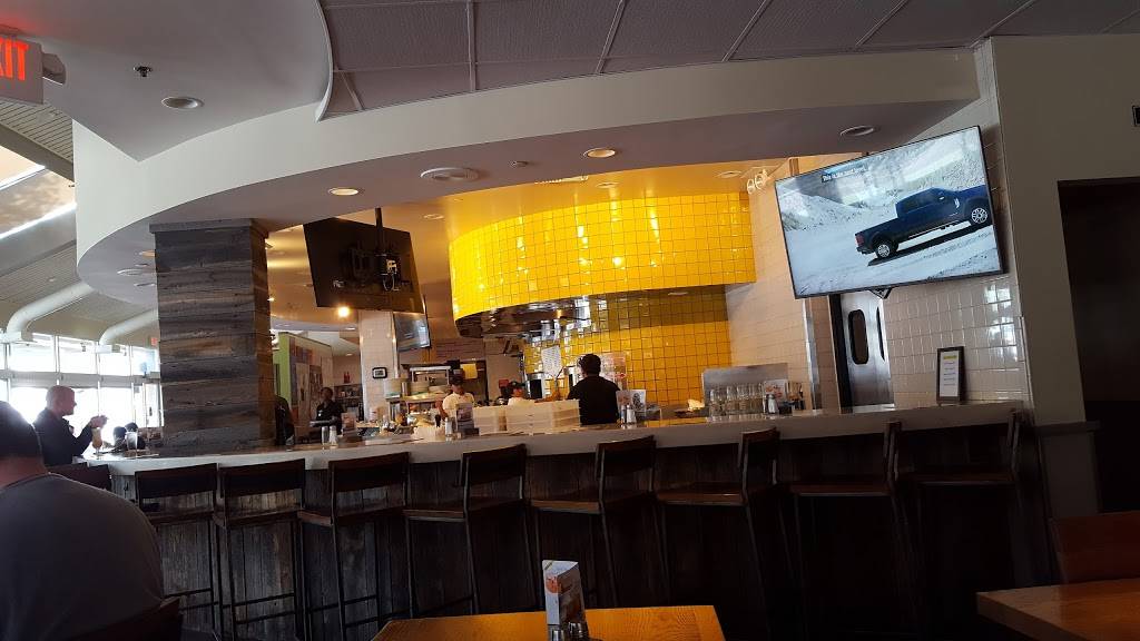 California Pizza Kitchen at Pentagon | restaurant | 1201 S Hayes St Suite F, Arlington, VA 22202, USA | 7034124900 OR +1 703-412-4900