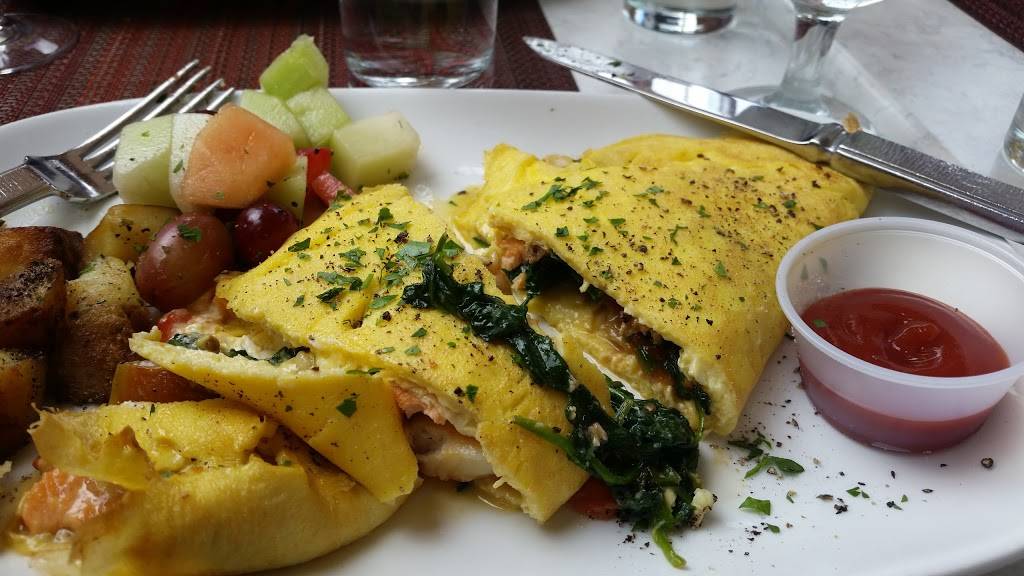 TOTO’ Restaurant | restaurant | 5919, 70 Reef Rd, Fairfield, CT 06824, USA | 2032542070 OR +1 203-254-2070