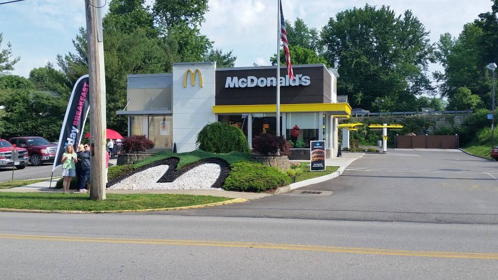 McDonalds | cafe | 223 5th St, Beverly, OH 45715, USA | 7409842278 OR +1 740-984-2278