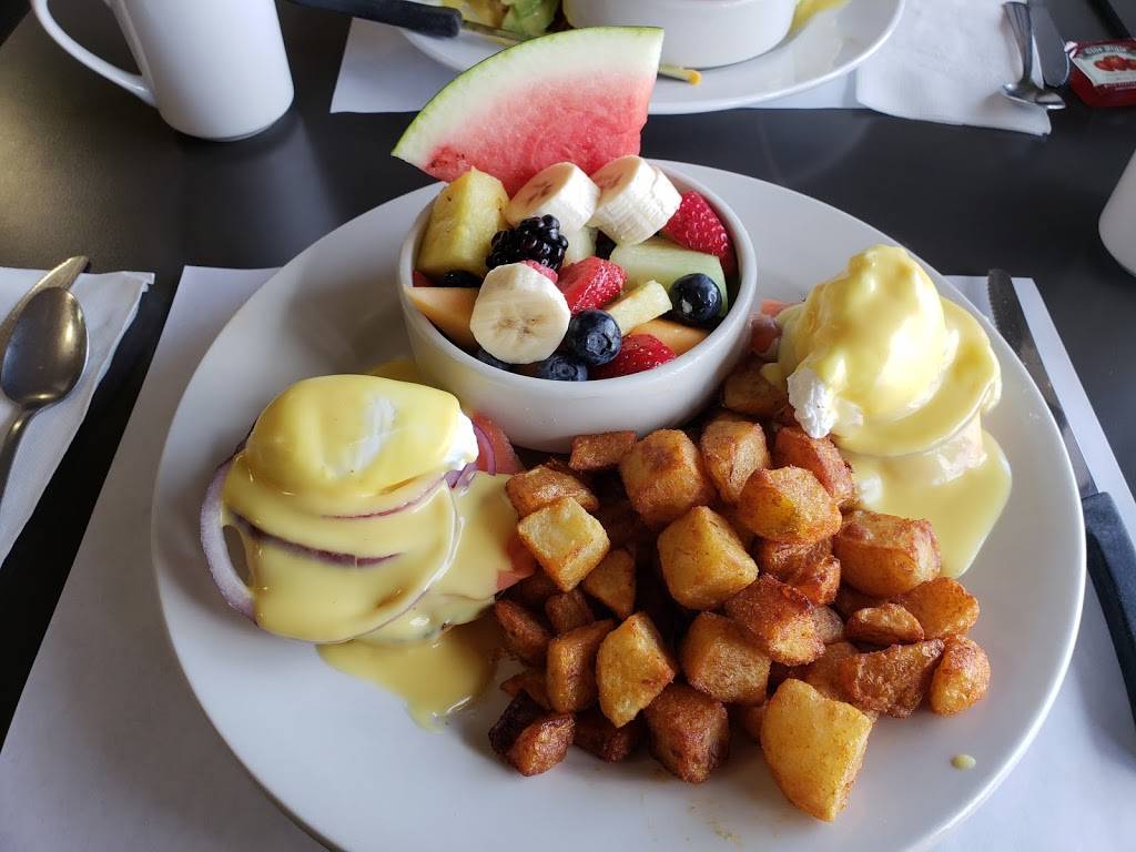 Le Quartier du Déjeuner | restaurant | 1858c Boulevard des Sources, Pointe-Claire, QC H9R 5B1, Canada | 5146971111 OR +1 514-697-1111