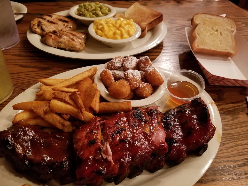 Oakwood Smokehouse & Grill | restaurant | 230 Citrus Tower Blvd, Clermont, FL 34711, USA | 3523940036 OR +1 352-394-0036