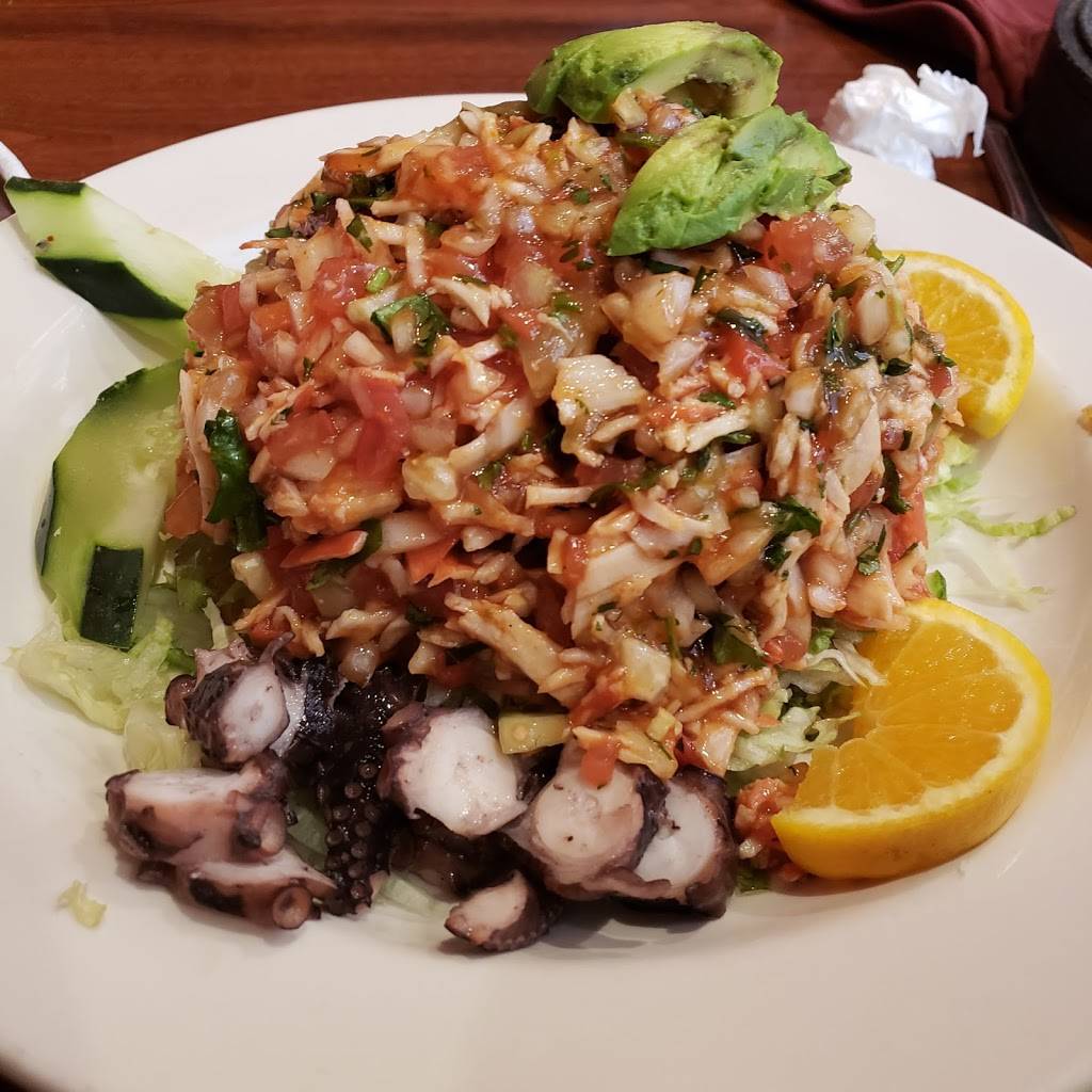 La Fiesta | Restaurant Bar | restaurant | 3222 N Demaree St, Visalia, CA 93291, USA | 5596351555 OR +1 559-635-1555