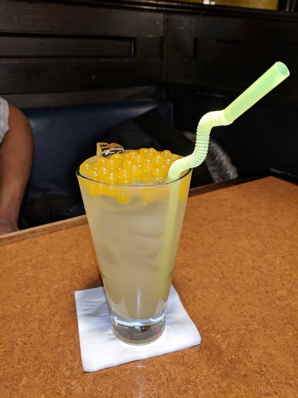 TGI Fridays | restaurant | 5204 Sunrise Hwy, Massapequa Park, NY 11762, USA | 5167974687 OR +1 516-797-4687