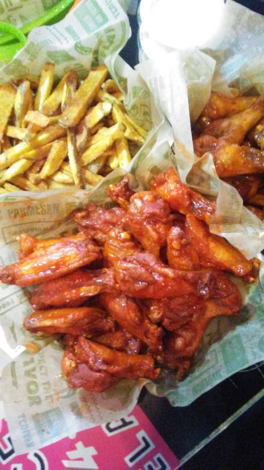 Wingstop | restaurant | 6844 De Soto Ave, Canoga Park, CA 91303, USA | 8189929464 OR +1 818-992-9464