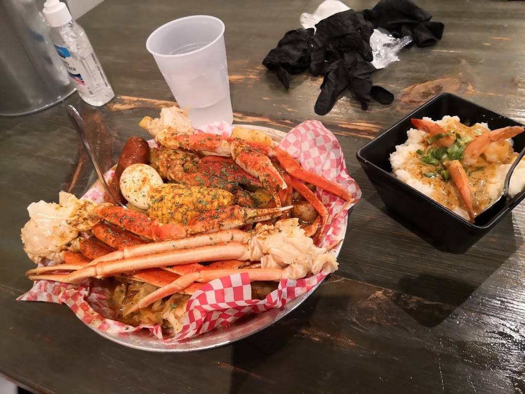 Krab Kingz | restaurant | 5860 Delmar Blvd, St. Louis, MO 63112, USA | 3143902004 OR +1 314-390-2004