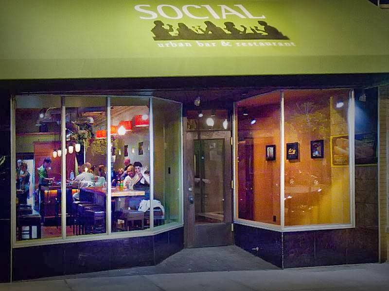Social Urban Bar & Restaurant | restaurant | 509 E State St, Rockford, IL 61104, USA | 8157080877 OR +1 815-708-0877