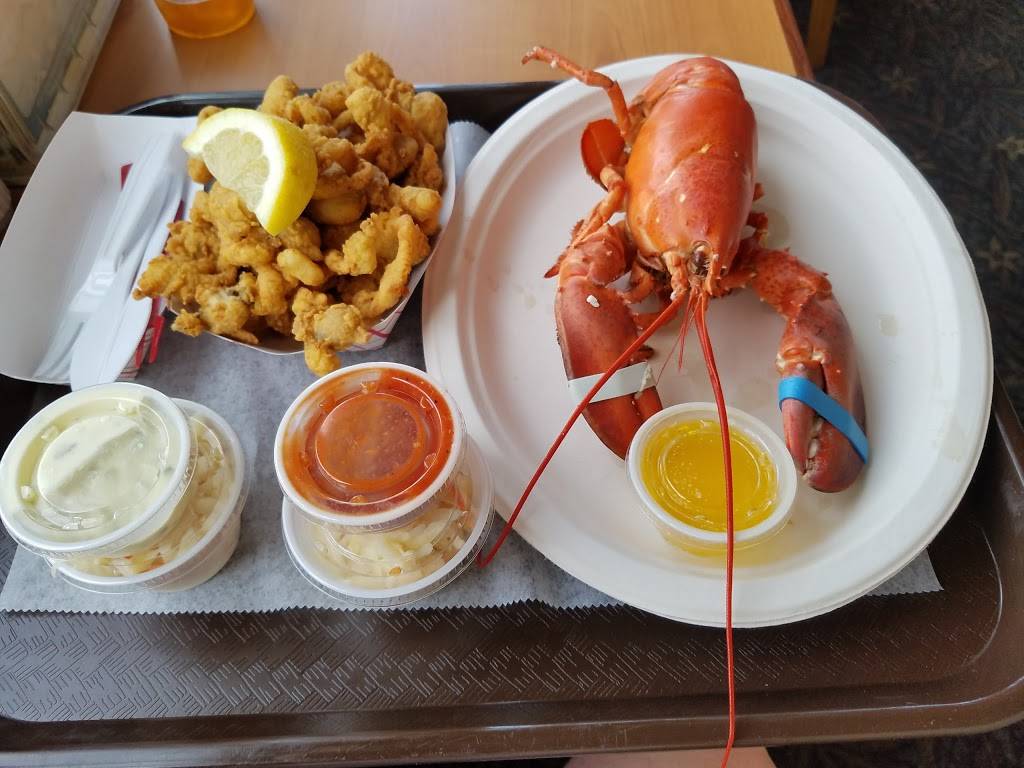 Woods Seafood | restaurant | 15 Town Wharf, Plymouth, MA 02360, USA | 5087460261 OR +1 508-746-0261