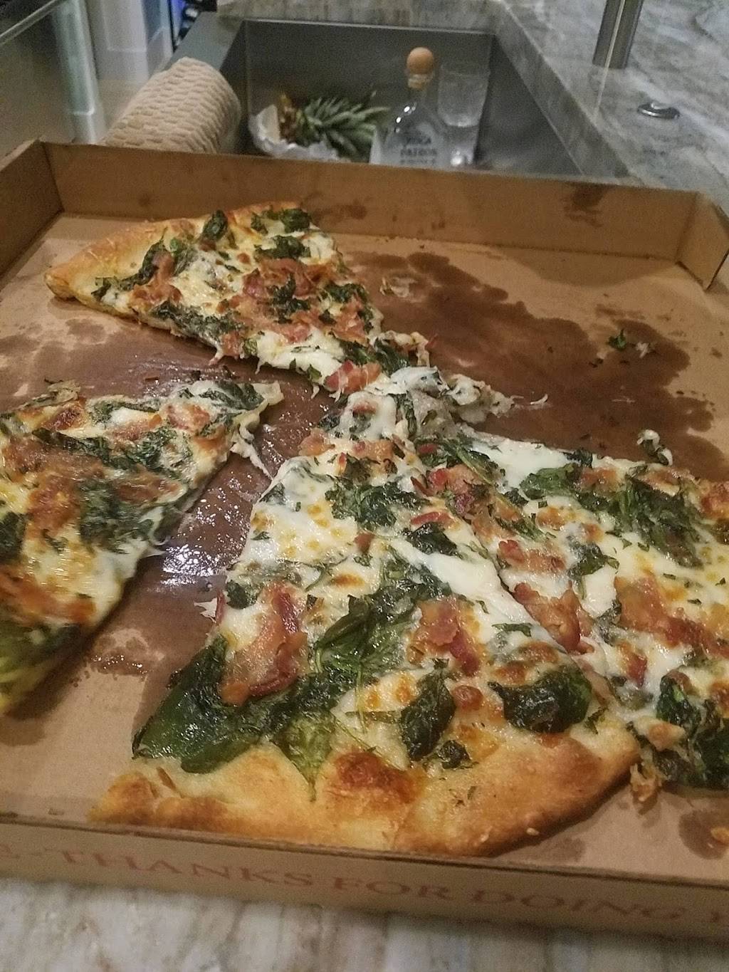 Giorgios New York Pizzeria | restaurant | 955 17th St, Vero Beach, FL 32960, USA | 7727783800 OR +1 772-778-3800