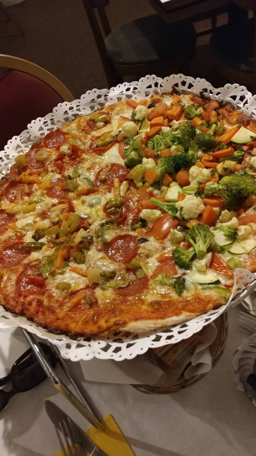 Villa D Carlo | restaurant | 5140 6th Ave, Kenosha, WI 53140, USA | 2626543932 OR +1 262-654-3932