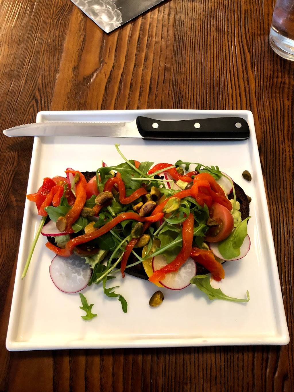 The Common | restaurant | 9406 3rd Ave, Brooklyn, NY 11209, USA | 7186803030 OR +1 718-680-3030