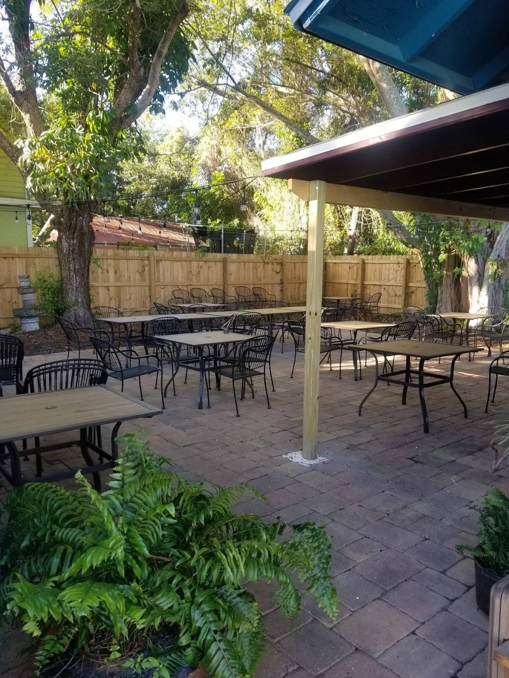 Cottonmouth Southern Soul Food | restaurant | 1114 12th St W, Bradenton, FL 34205, USA | 9412433735 OR +1 941-243-3735